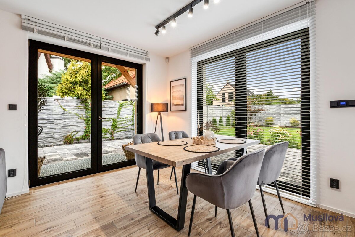 Prodej rodinného domu 82 m2, pozemek 465 m2 - 8