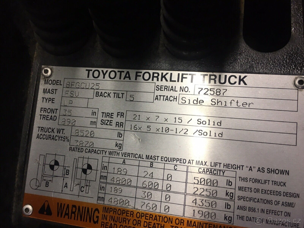 Vysokozdvižný vozík Toyota 5000 LB z roku 2017 s bočním posu - 8