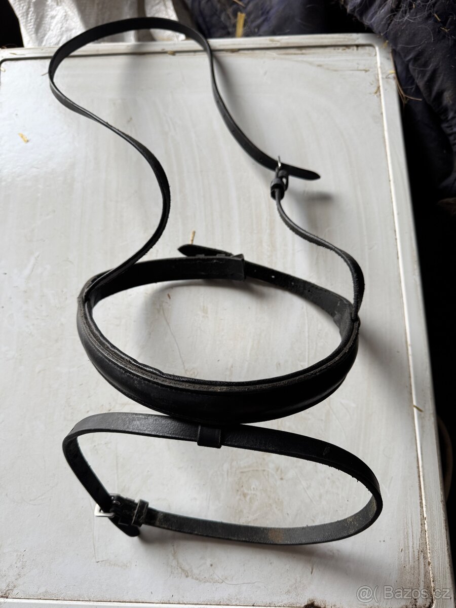 Úklid sedlovny pro kone - 8