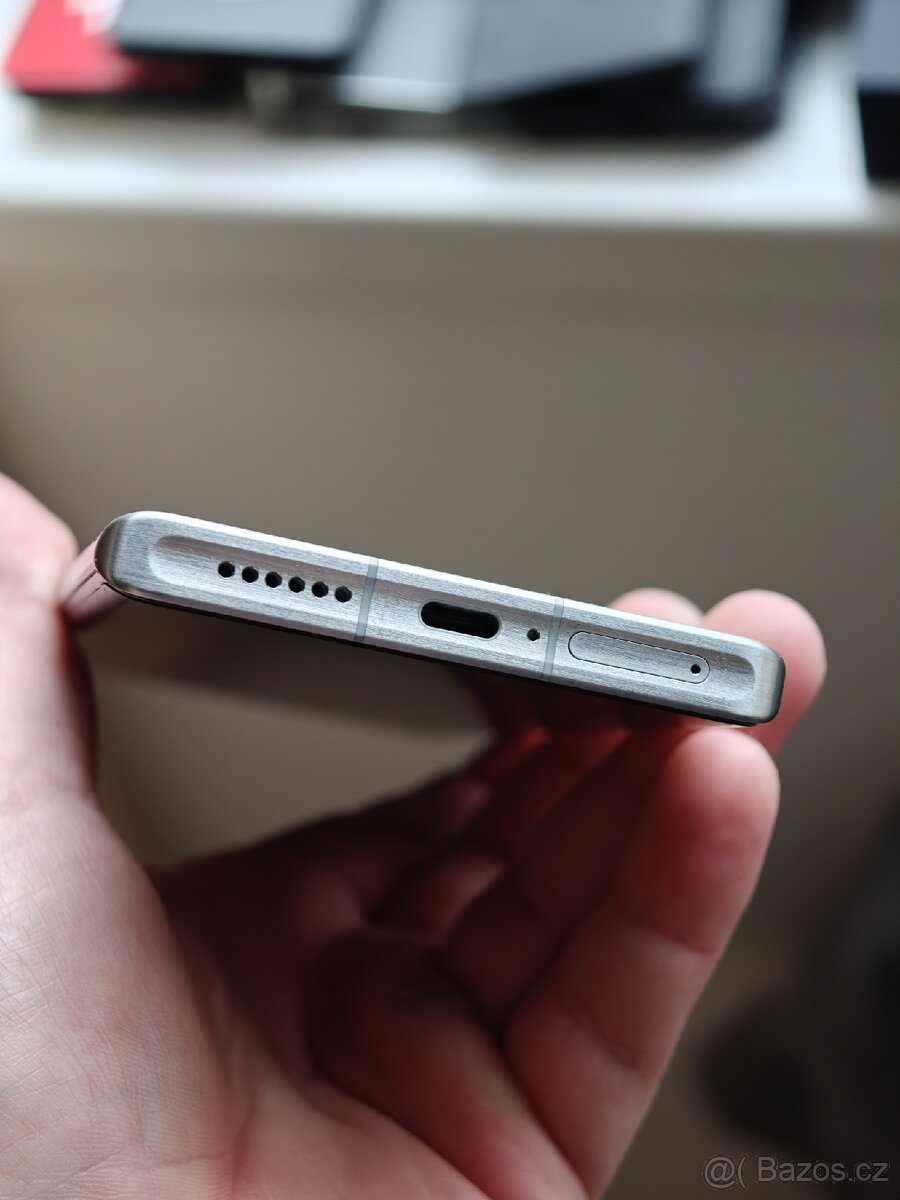 Vivo X100 Ultra (16/1TB) - 8