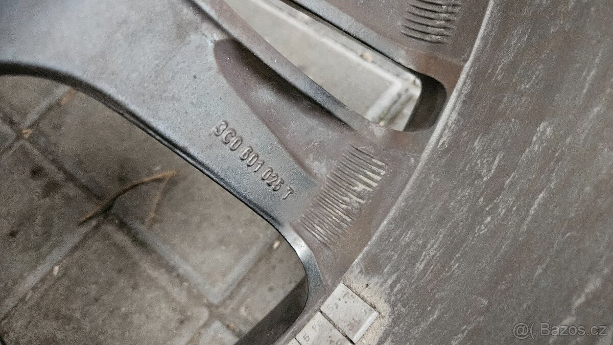 Sada Alu 5x112 R18 Volkswagen NA OPRAVU - 8