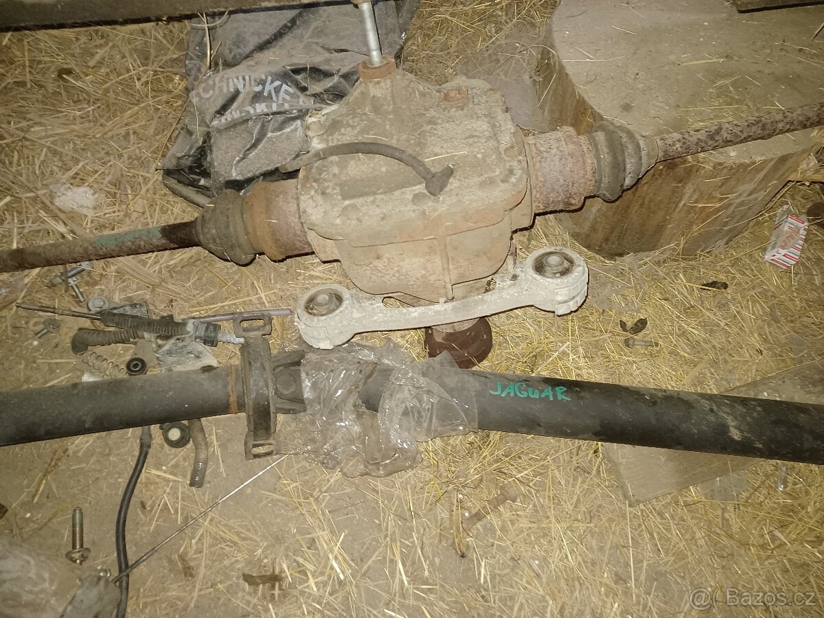 Jaguar X-Type 3.0 V6 169kw r. 2001 4x4 - 8