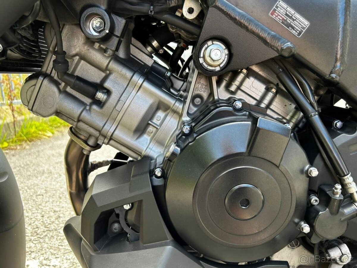 Suzuki DL 1000 V-Strom - 8