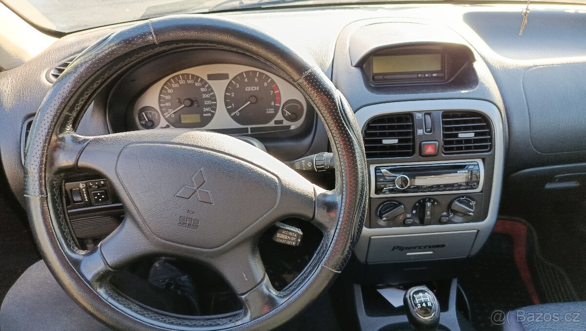 Mitsubishi carisma - 8
