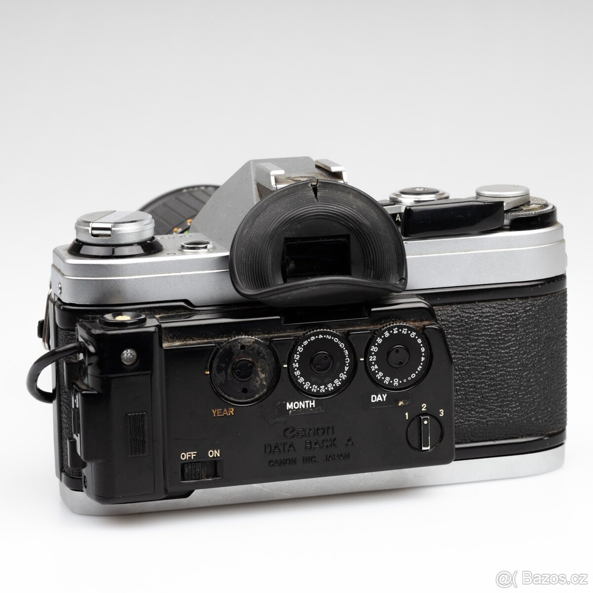 nefunkční Canon AE-1 s objektivem - 8