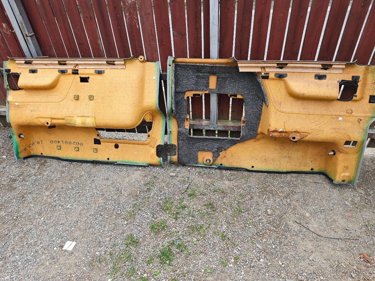 Prodám věci Interiér Multivan T4 - 8