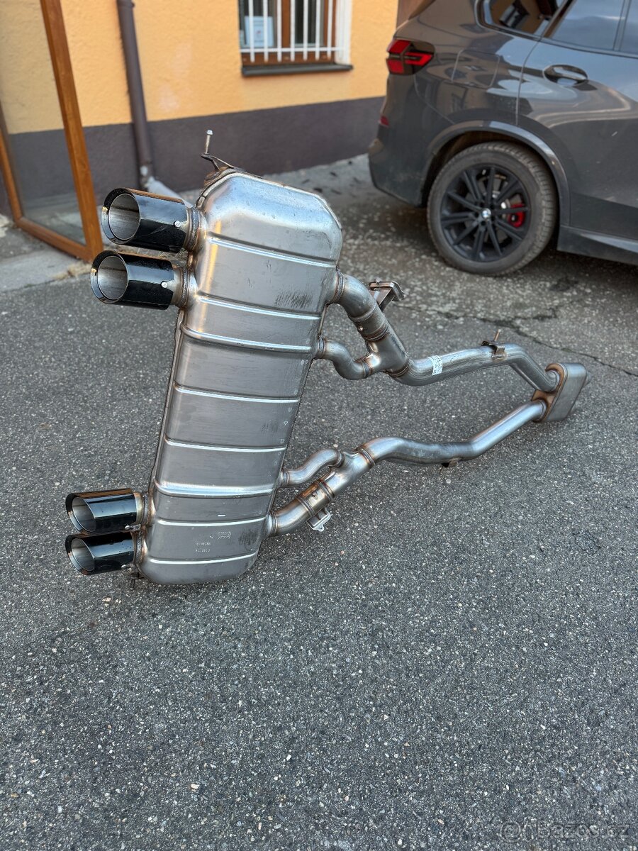 BMW M3 Touring vyfukovy system - 8