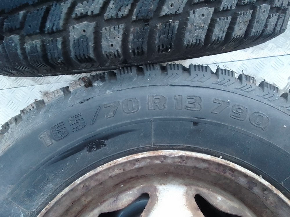 Sadu zimních kol 165/70r13 s disky - 8