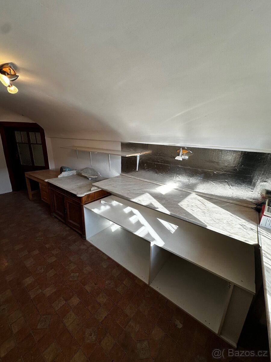 Pronájem prodejního okénka - 8