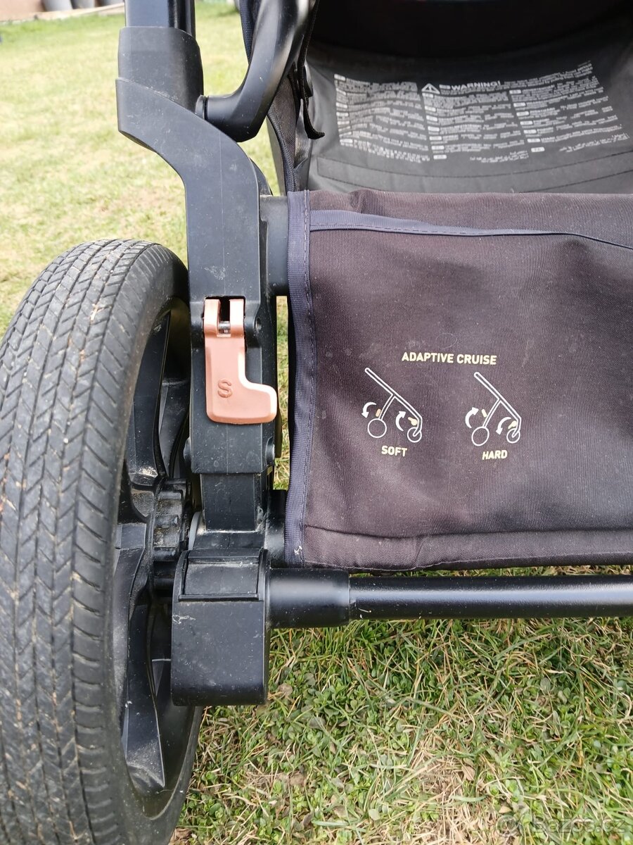 Inglesina Aptica XT - 8