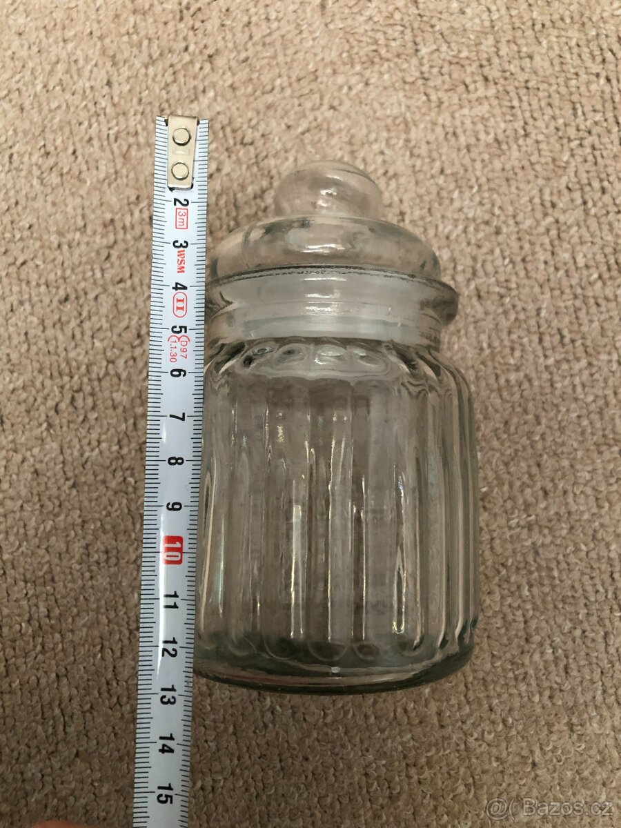 Skleněné dózy s víčkem - 8
