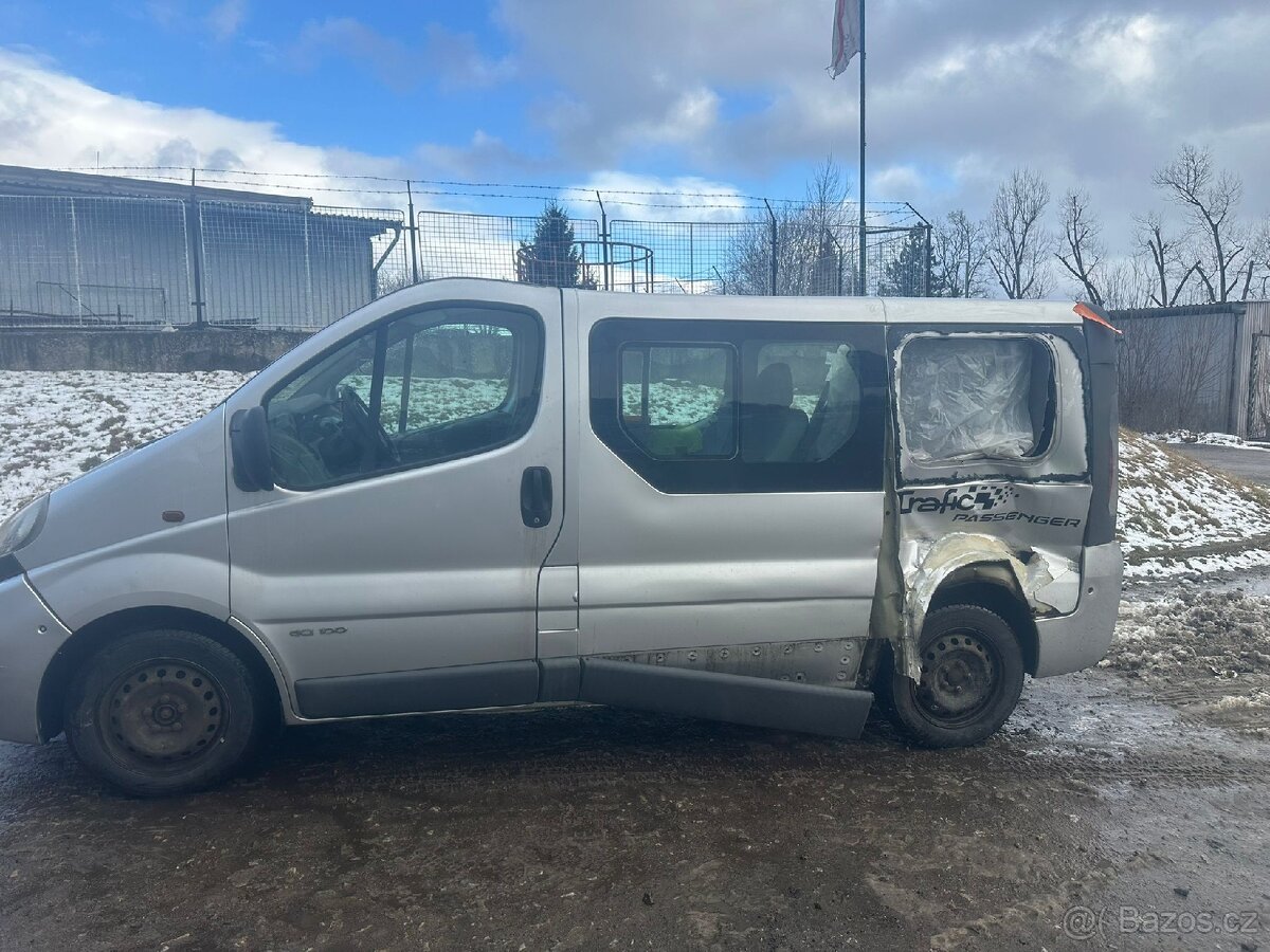 Opel Vivaro 1.9 nafta 7 mist - 8