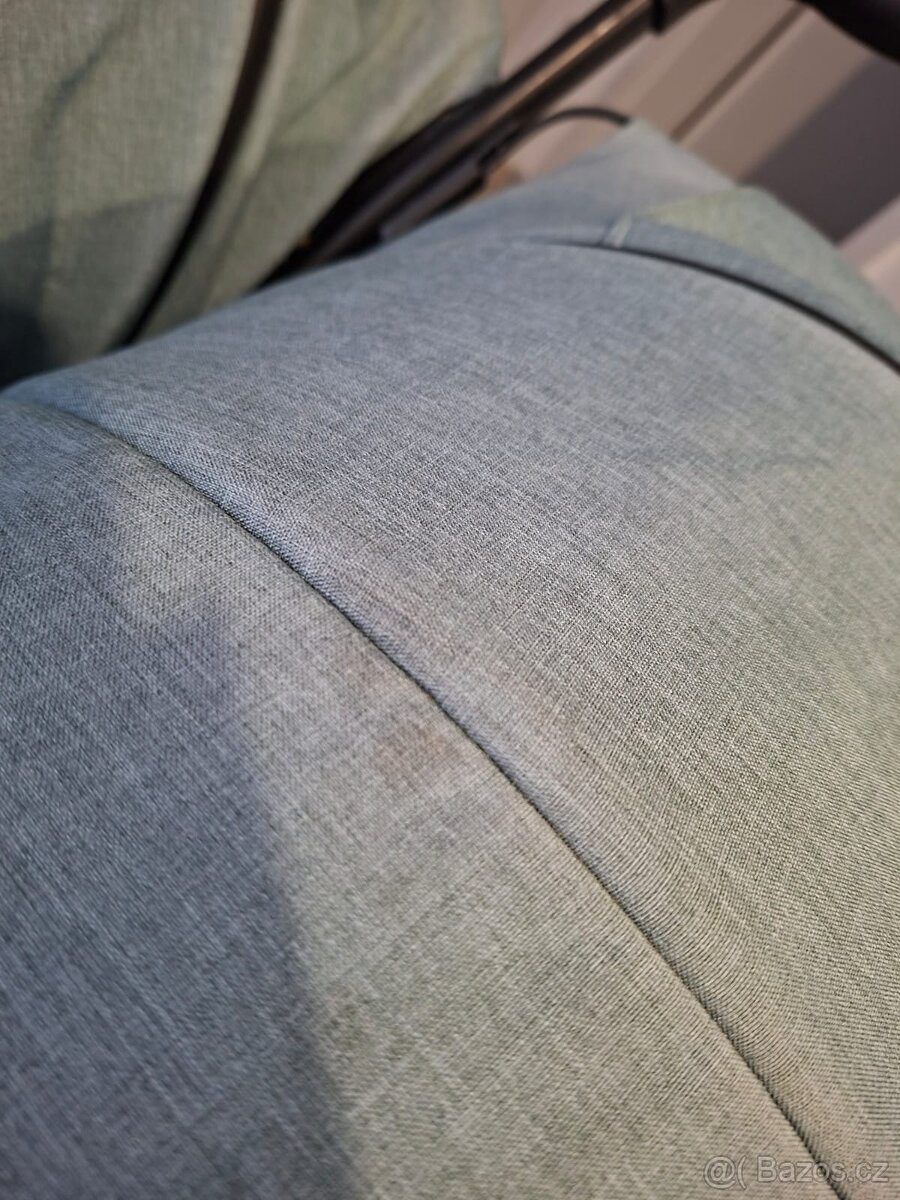 Kočárek pro dvojčata - 8