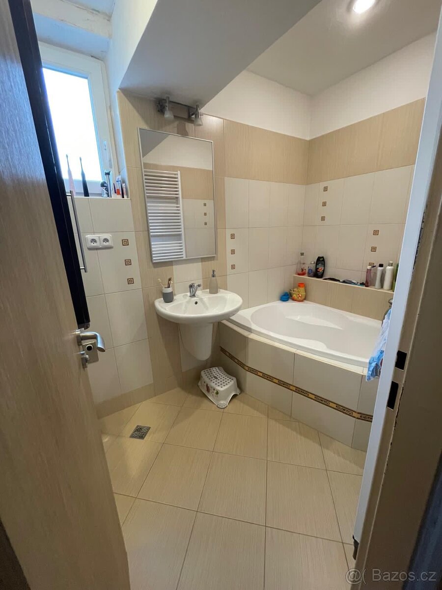 Prodej prostorného bytu 3+kk, 100,16 m2 - 8