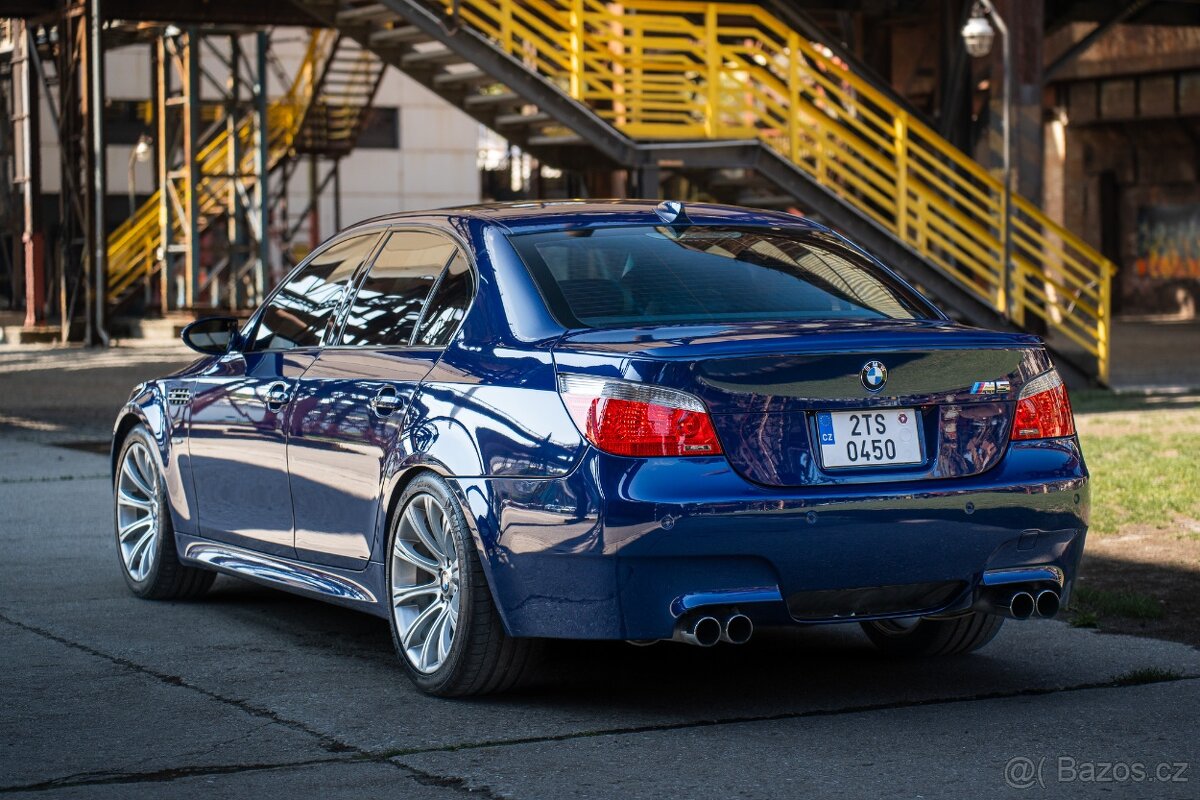 BMW M5 E60 V10 - 8