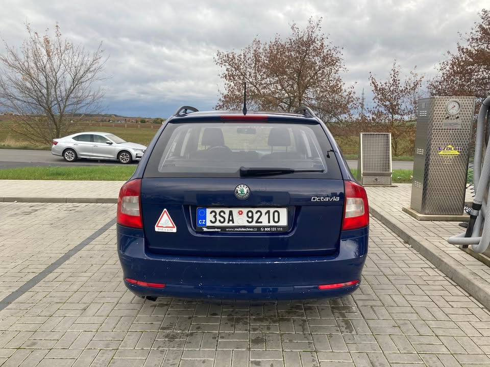 Škoda Octavia 1,6 TDI CR - 8