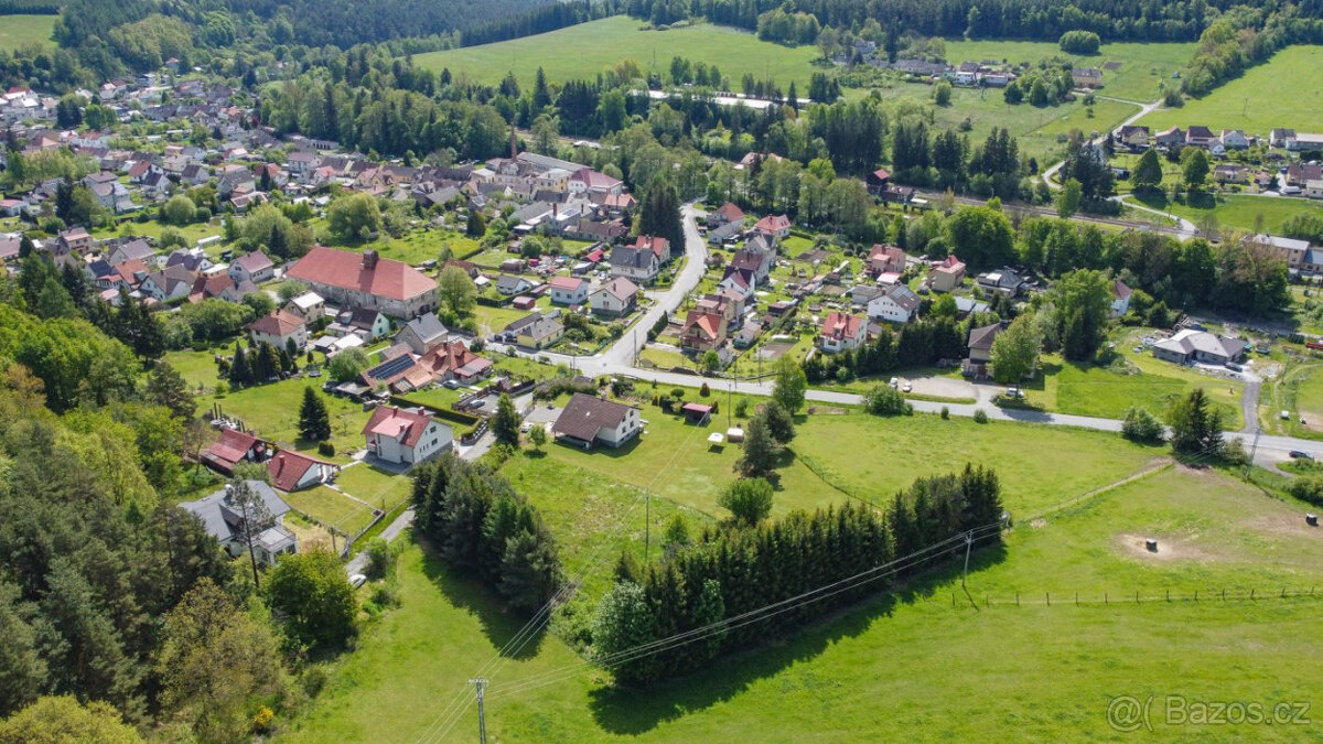 Pozemek určený k výstavbě domu 1678 m2 v Kolinci - 8