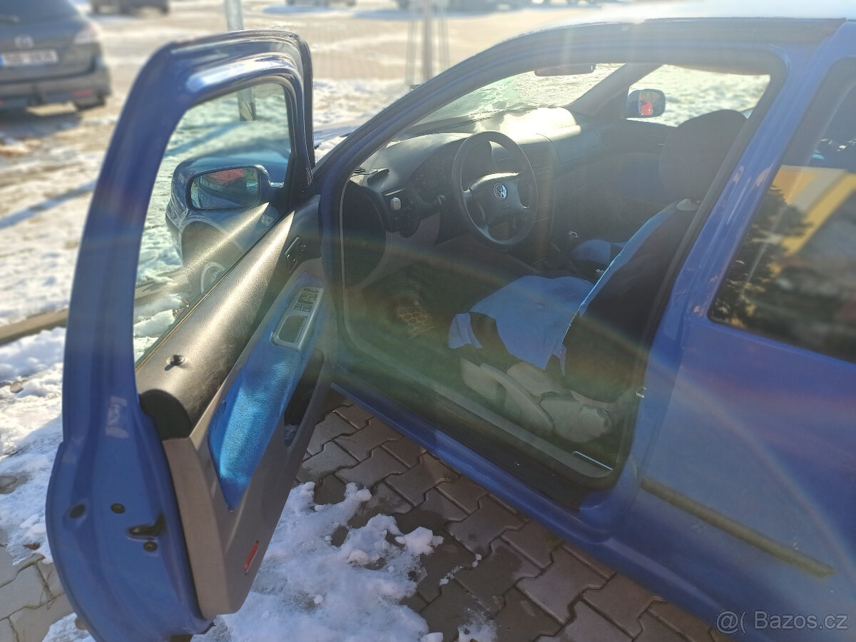 Prodám WV golf 1.6 77 kw - 8