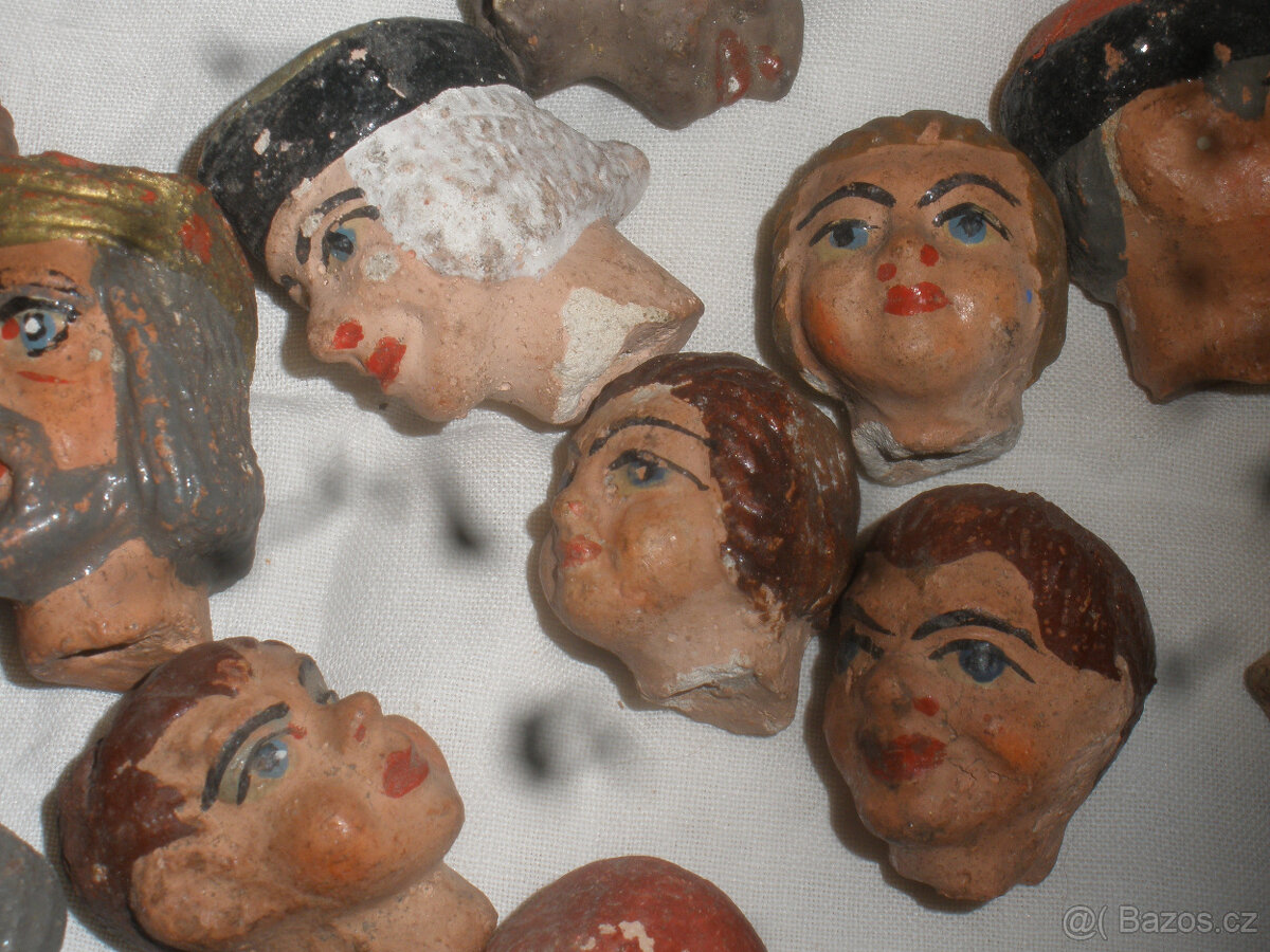 Staré loutky -hlavičky - 8