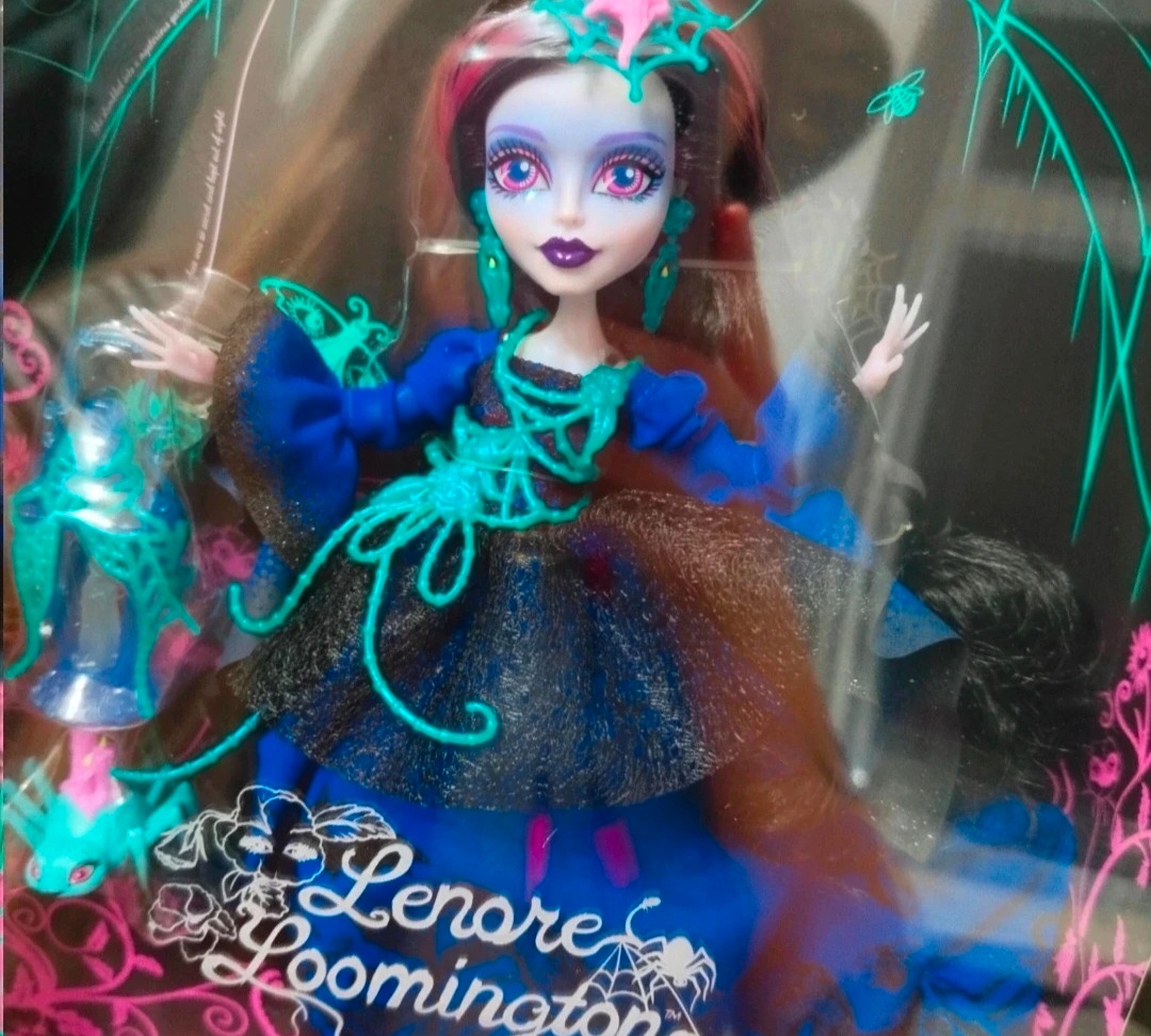 Monster high Designer series Lenore Loomington - 8