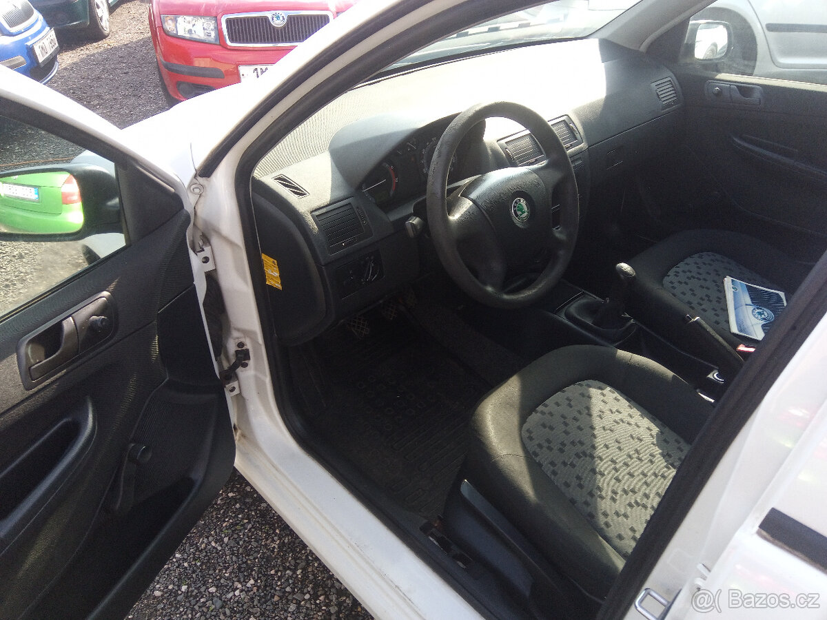 Fábia 1,4 16 V po prvním majiteli - 8