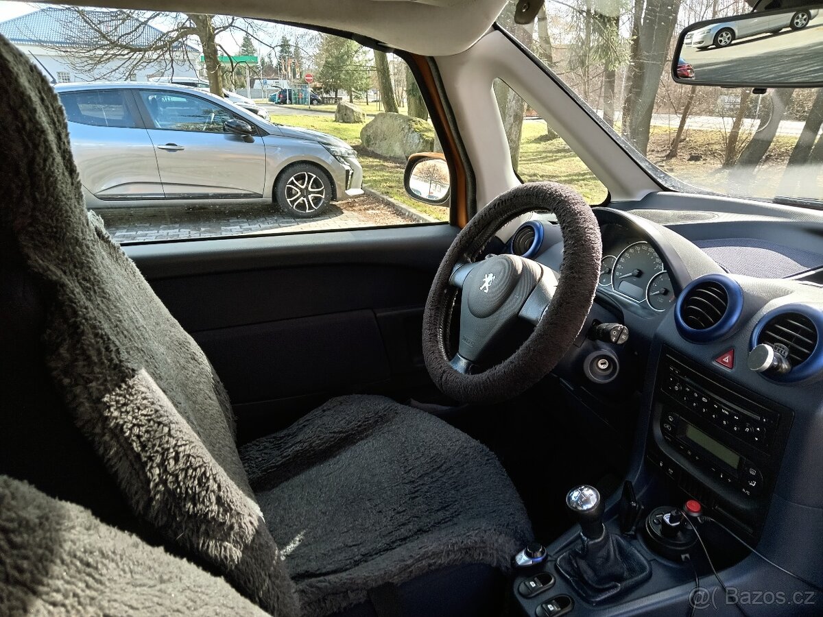 Peugeot 1007 - 8
