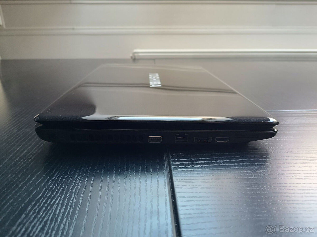 Notebook TOSHIBA SATELLITE L670 - 8