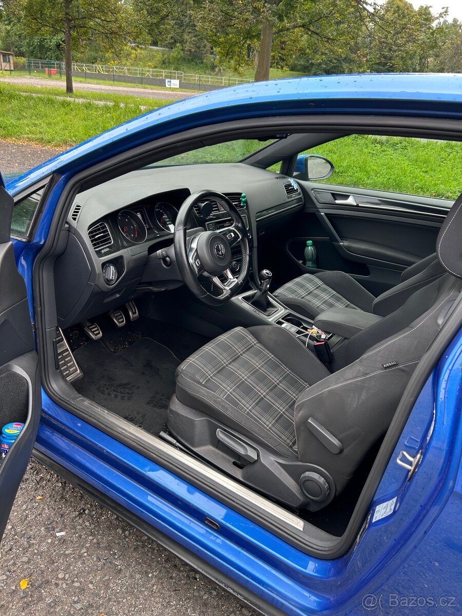 Volkswagen Golf 7 GTD - 8