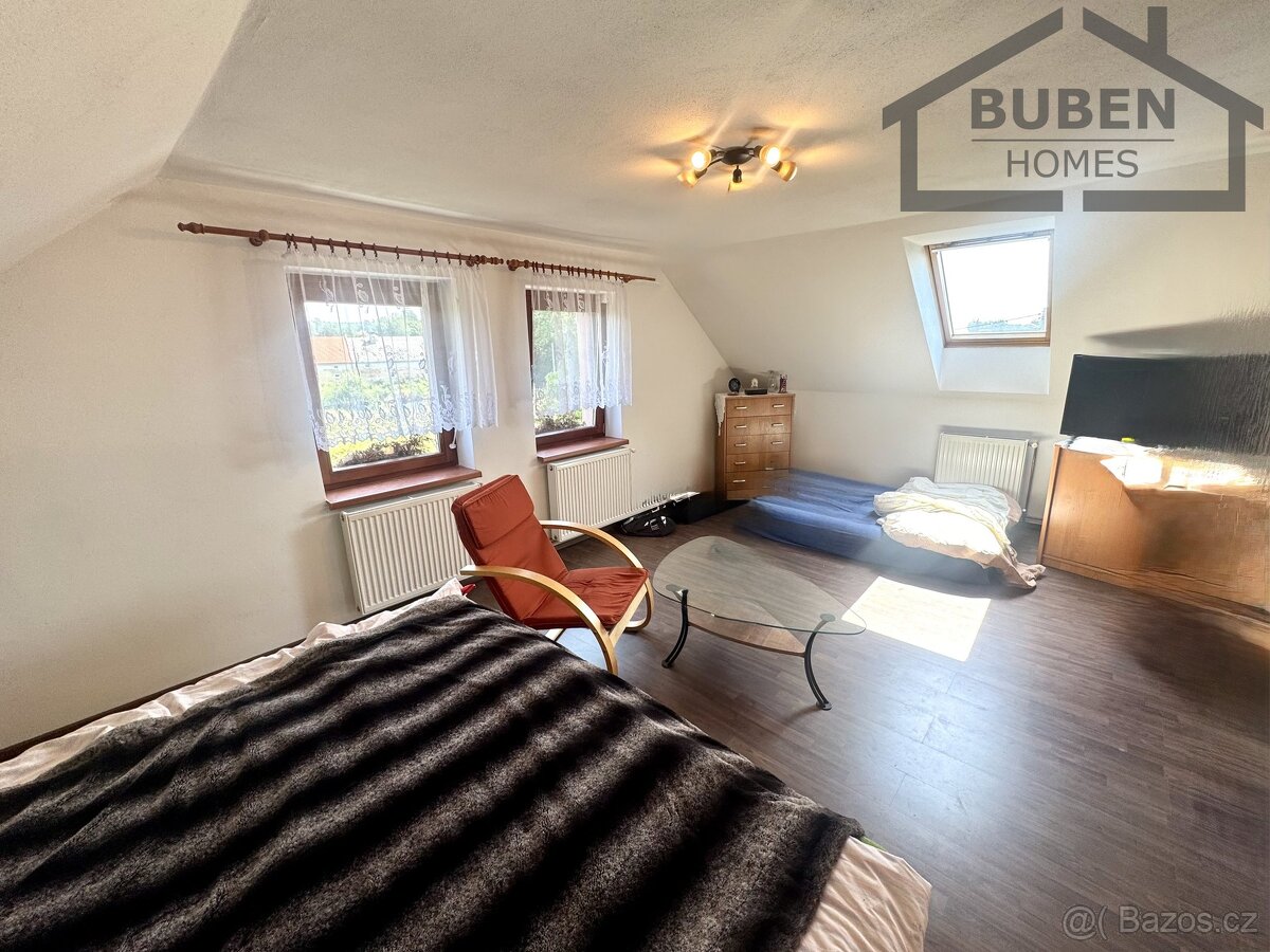 RD 4+kk po rekonstrukci se stodolou, bazénem a zahradou 757 - 8