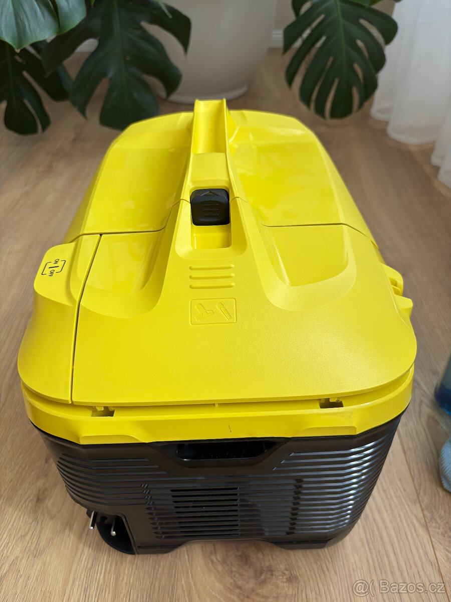 Vysavač Karcher DS6 s vodním filtrem - 8