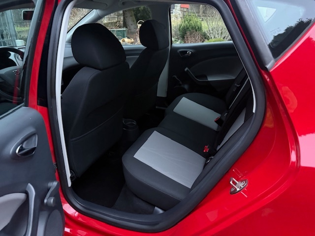 Seat Ibiza, 1,2TSi/77kw 1 Majitel, serviska - 8