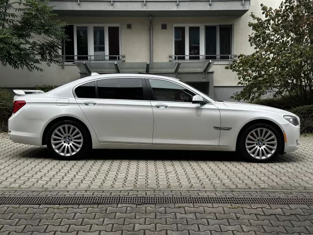 BMW Řada 7 750i Long xDrive Night Vision Soft-close Head-Up - 8