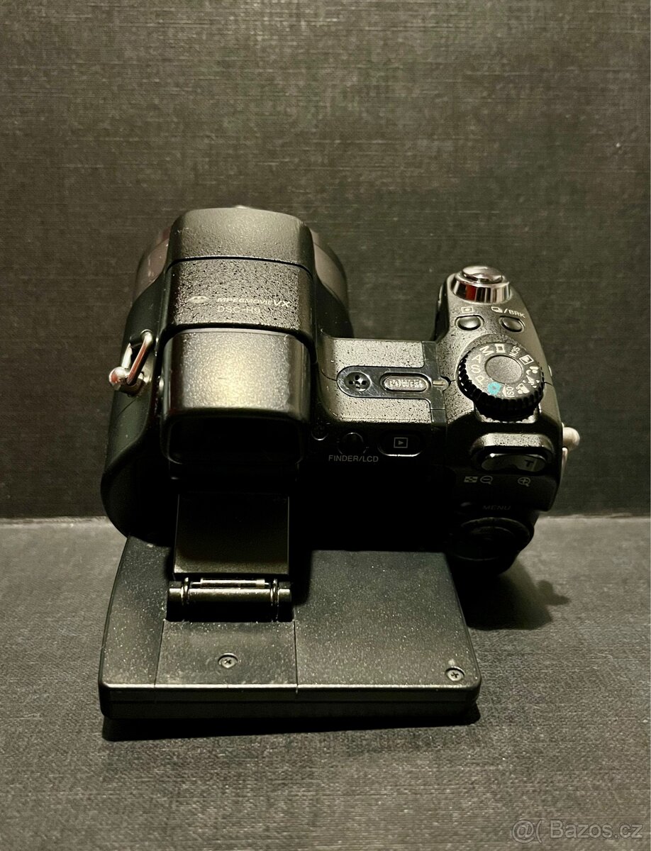 Sony Cyber-shot DSC-H9 – digitální fotoaparát (Night Shot) - 8