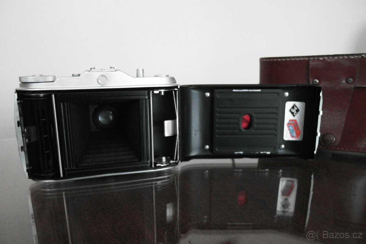 Starý fotoaparát AGFA ISOLETTE - 8