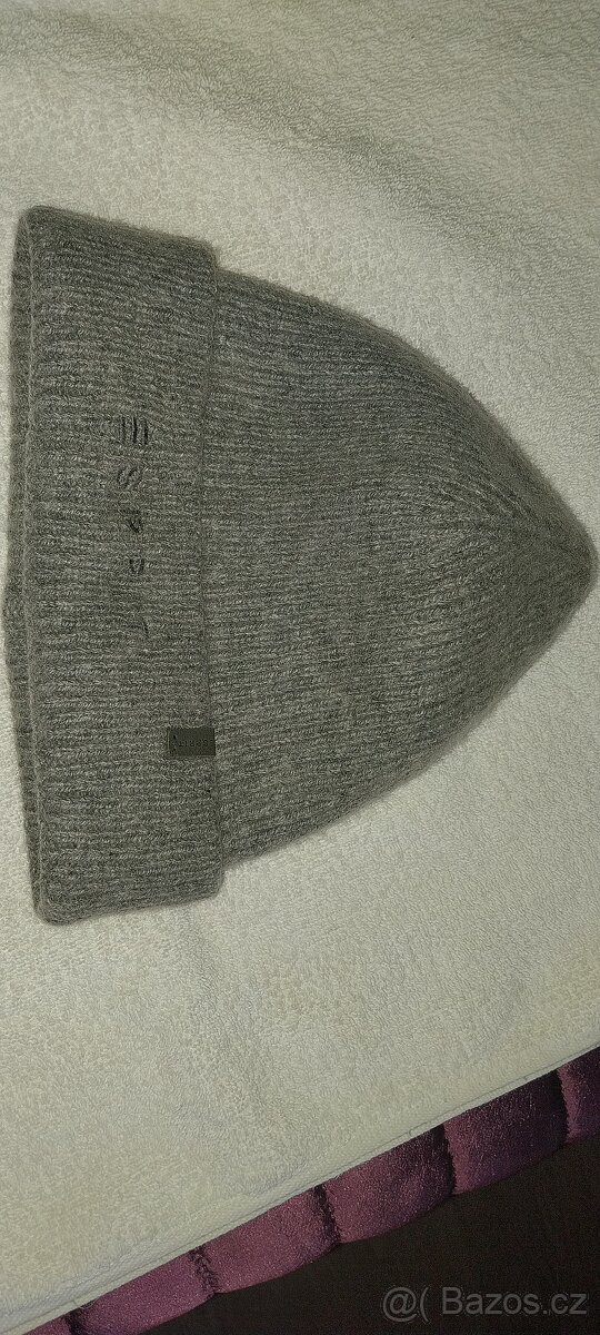 Čepice Ferrari, Boss a Esprit - 8