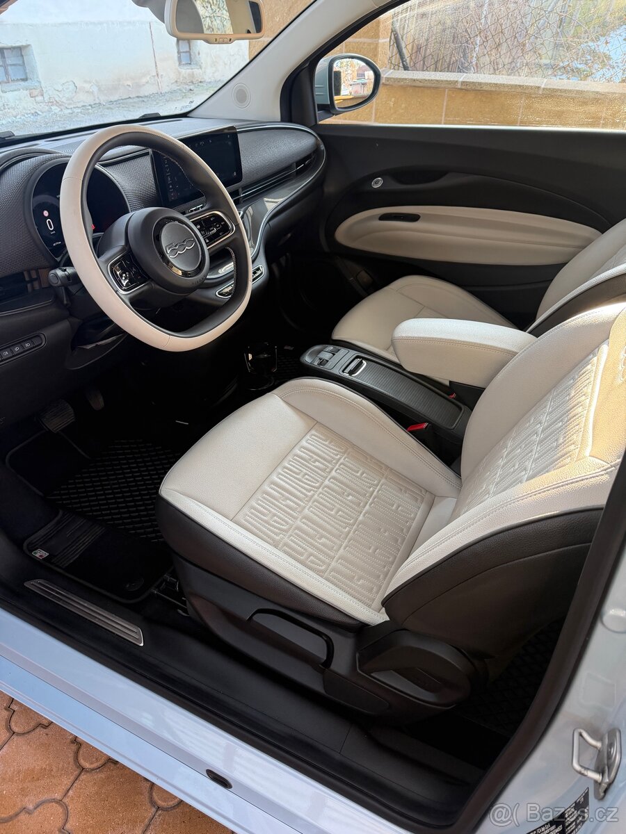 Fiat 500e cabrio - 8