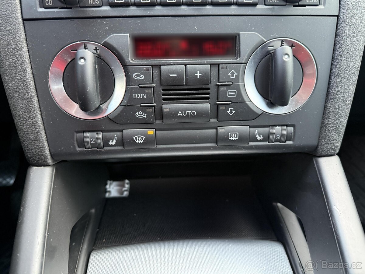 Audi A3 1.6i , 75 kW benzín, 2006 - 8