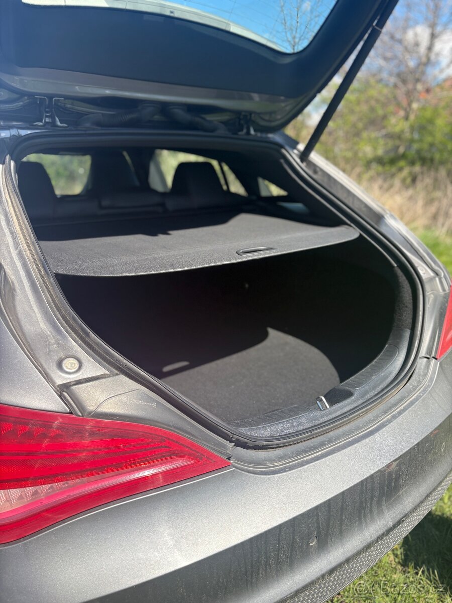 Mercedes CLA 200D - 8