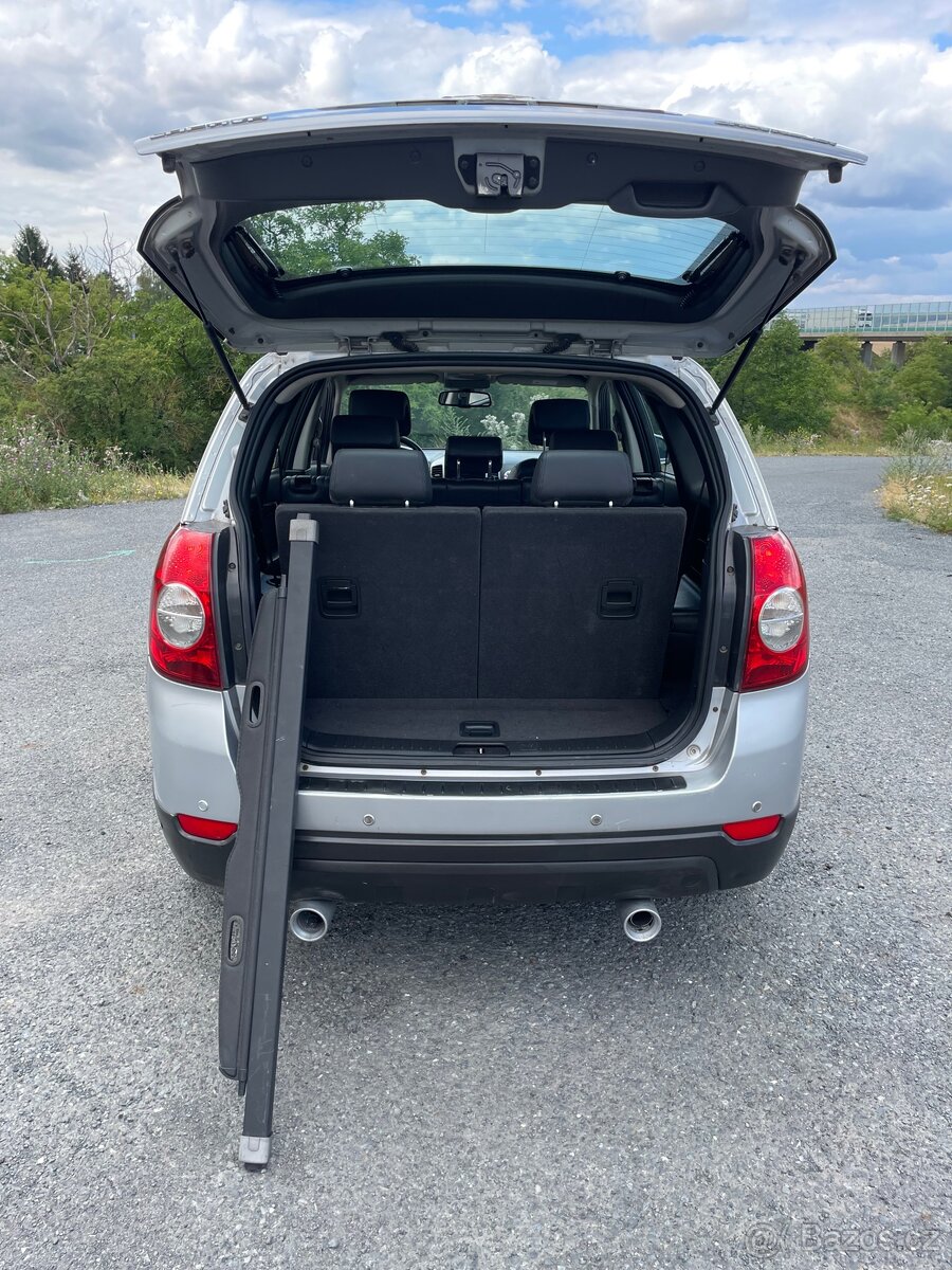 Chevrolet Captiva 4x4 , 7 místné - 8
