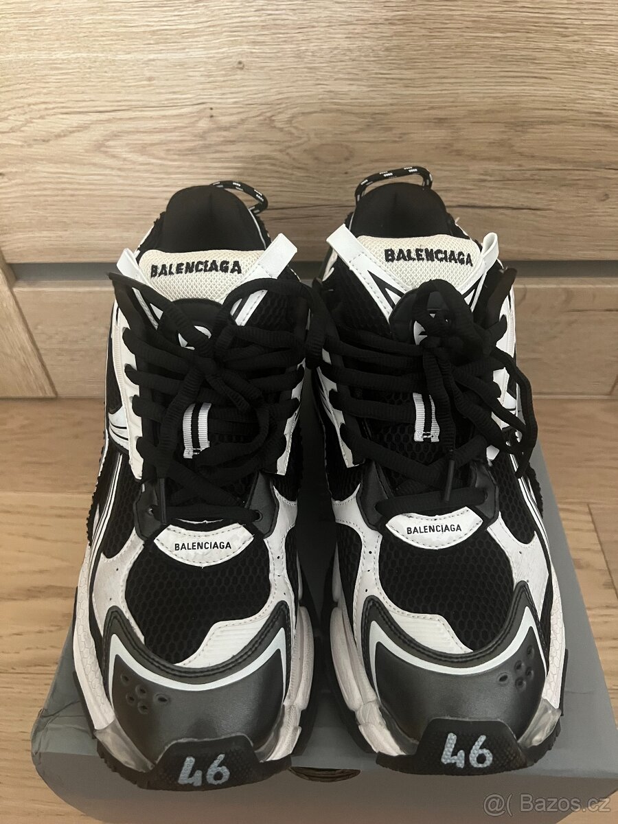 BALENCIAGA Runner BlackWhite Shoes - 8