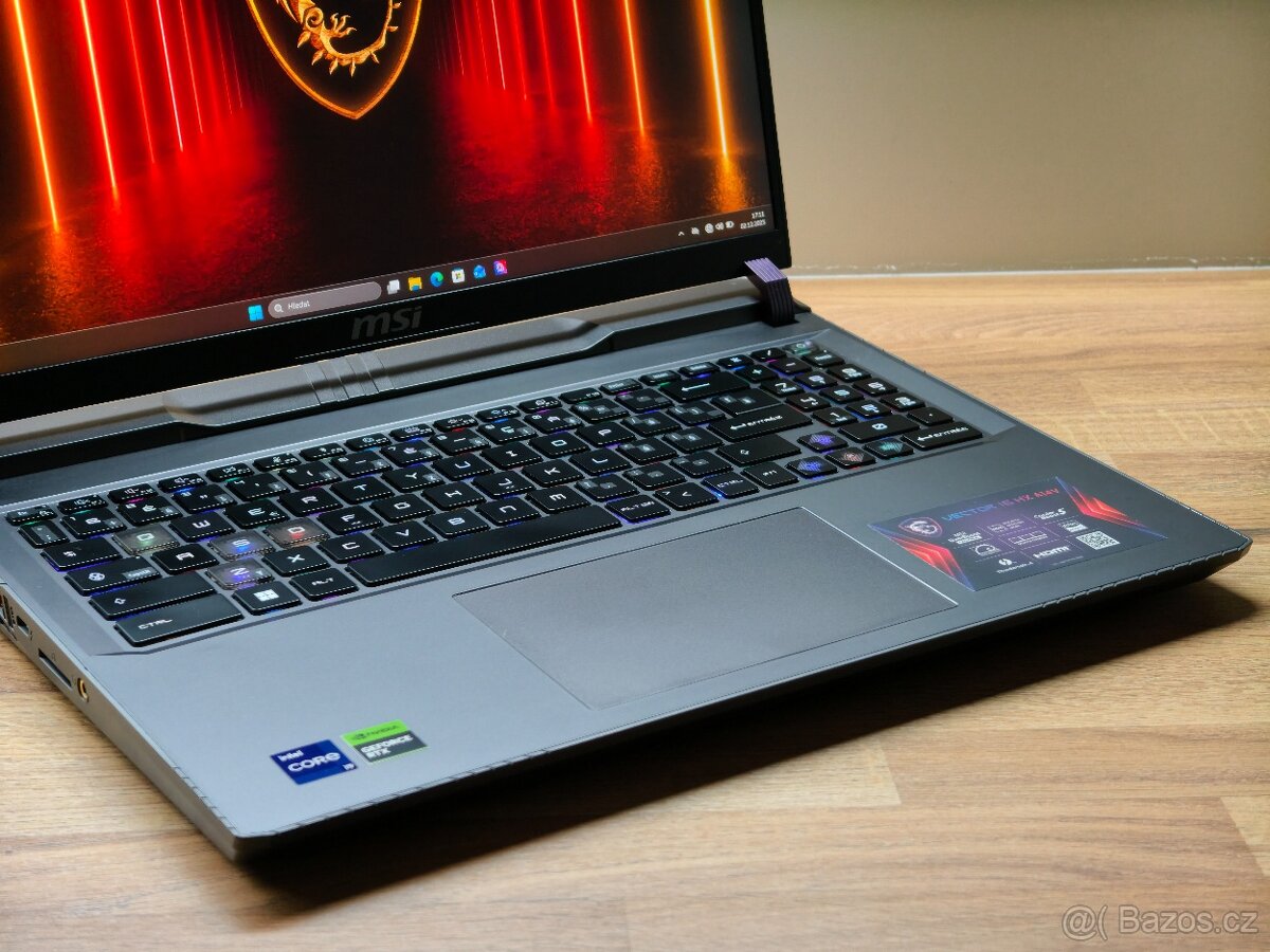 RTX 4090 16GB_MSI VECTOR 16 HX_i9-14900HX_32GB_16" 240HZ 2K - 8