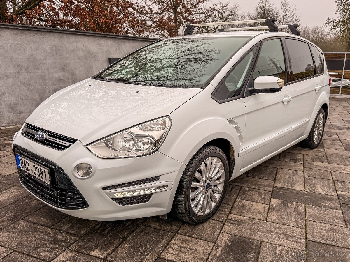Ford S-MAX 1.6 (118 kW) – 7 míst, servisované - 8