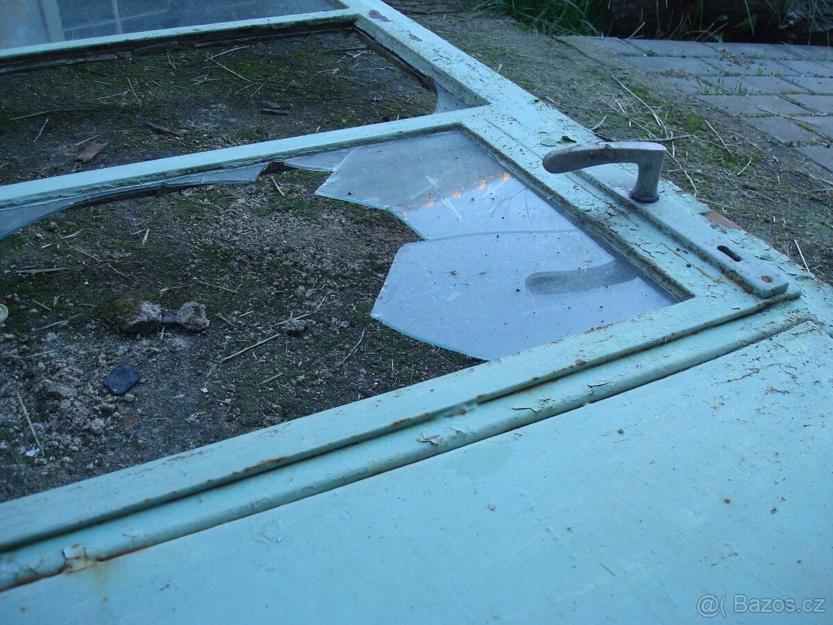 ŽELEZNÉ/KOVOVÉ DVEŘE - 8