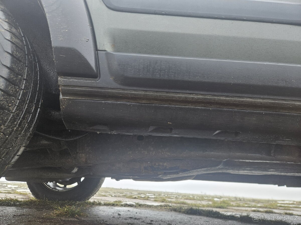 Landrover discovery 3 - 8