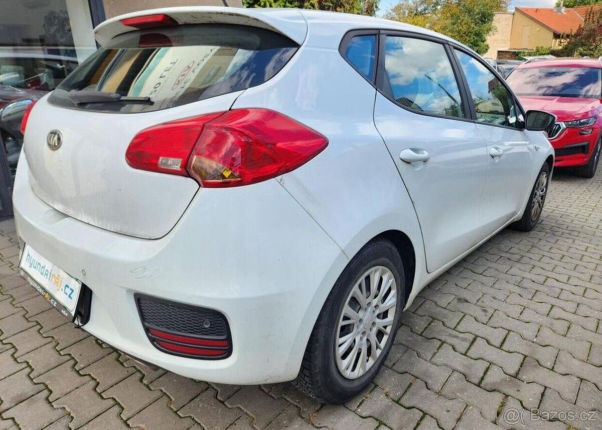 Kia Cee´d 1.4-1MAJITEL-PRAVIDELNÝ SERVIS - 8