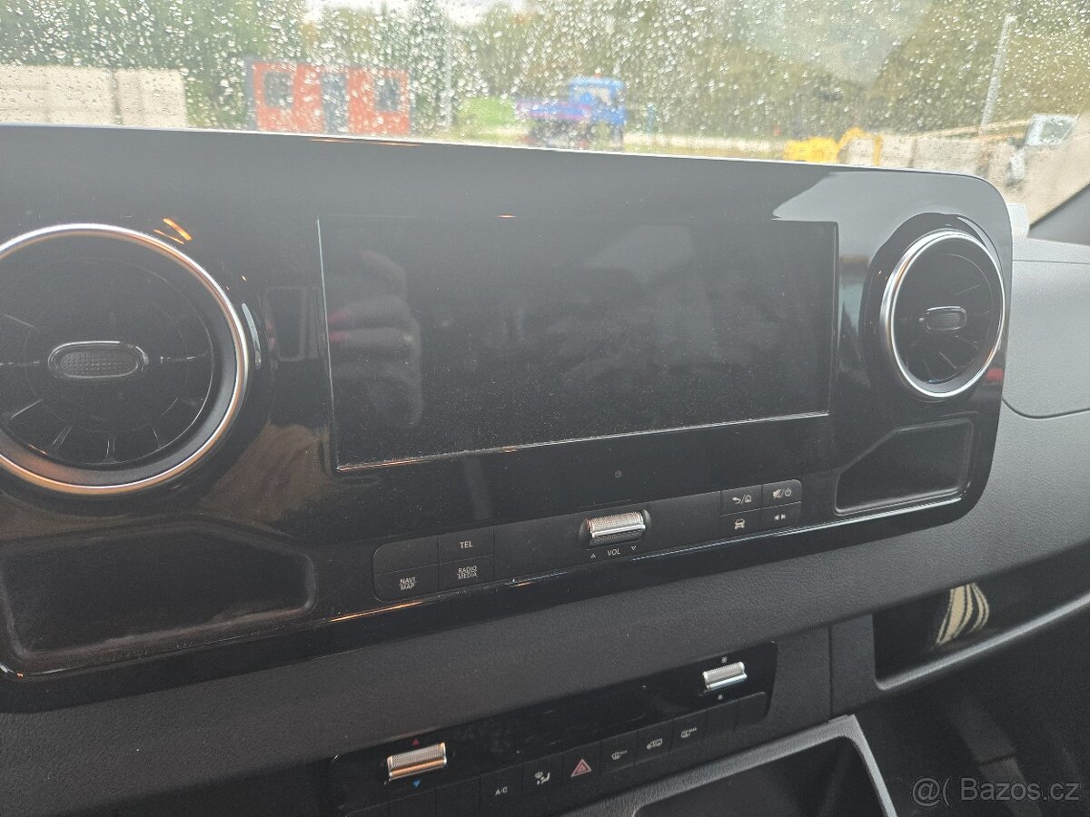 Mercedes Benz Sprinter - 8