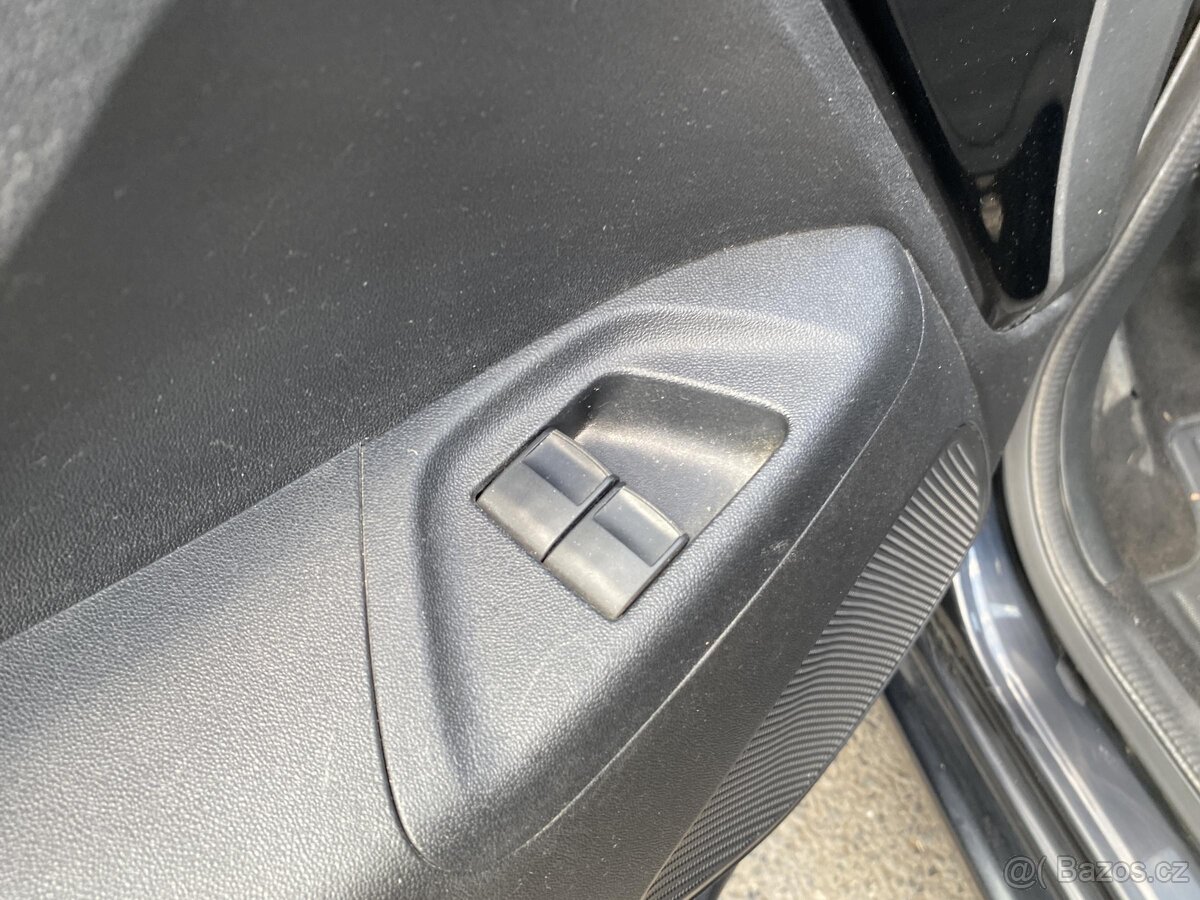 Peugeot 108 1.2PT , 60 kW benzín, 2016 - 8