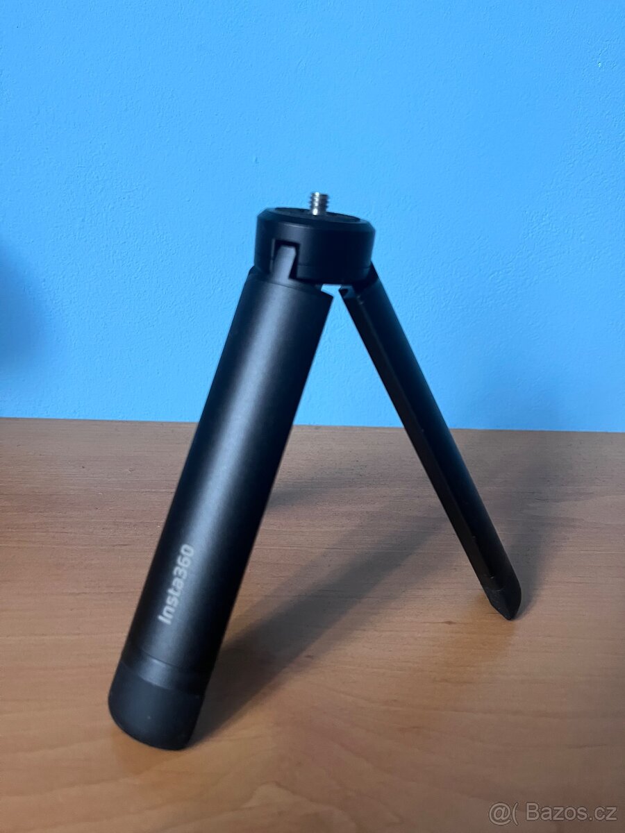 INSTA360 X5 + doplňky - 8