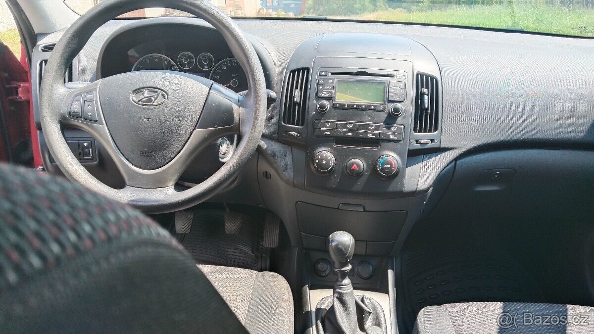 hyundai i30 1,4 16V - 8