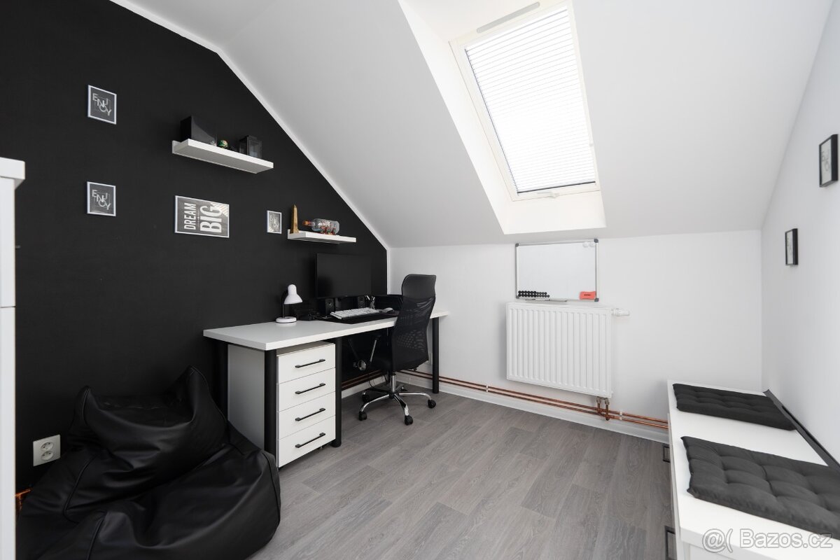 Prodej rodinného domu Zlín - Louky - 8